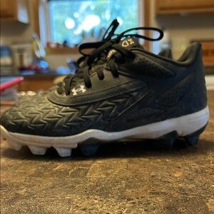 Under Armour Kids Black and White Baseball Cleats